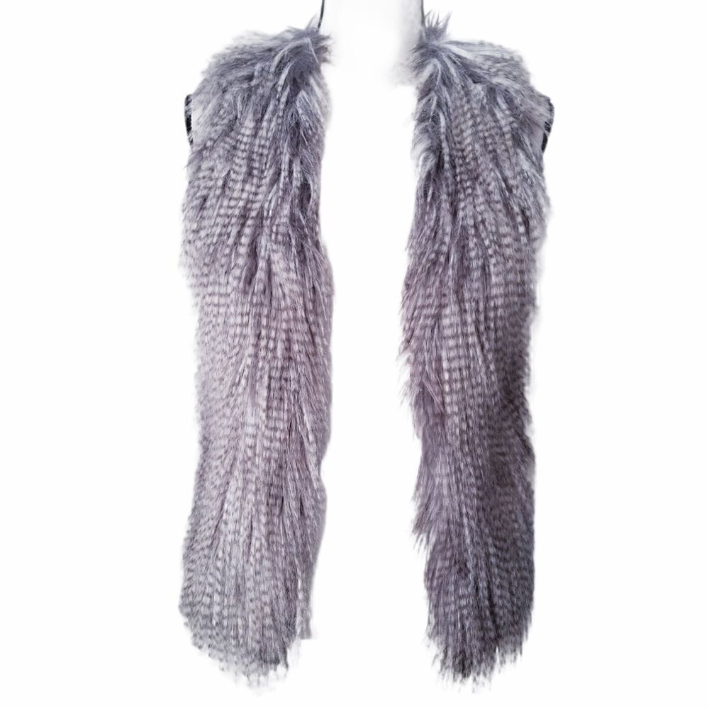 Pink Republic Boho featherd knit Vest